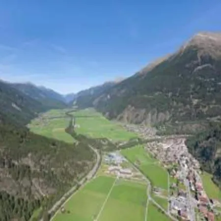 In Zillertal Near Slopes, Cleaning Included Appartement