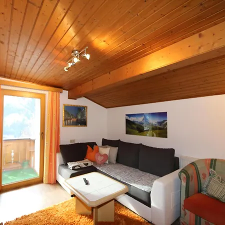 In Zillertal Near Slopes, Cleaning Included Appartement Zell am Ziller
