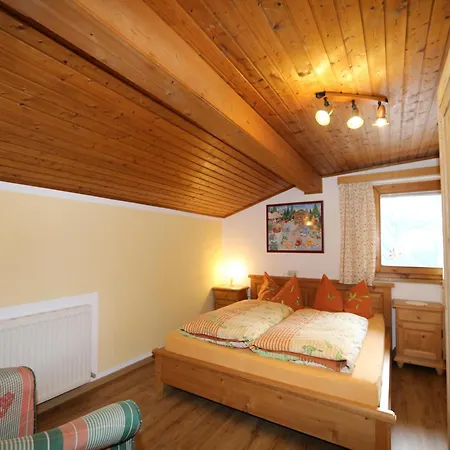 In Zillertal Near Slopes, Cleaning Included Appartement Zell am Ziller